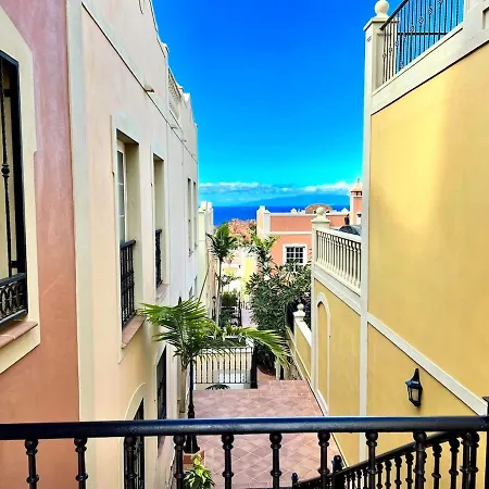 In With Panoramic Views Lägenhet