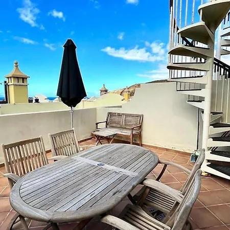 In With Panoramic Views *