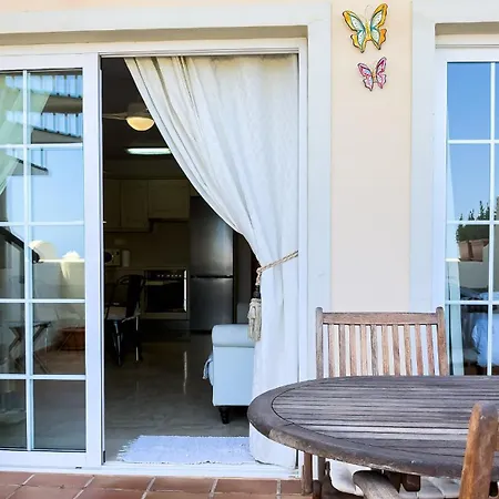 In With Panoramic Views *