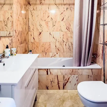 In With Panoramic Views Lägenhet